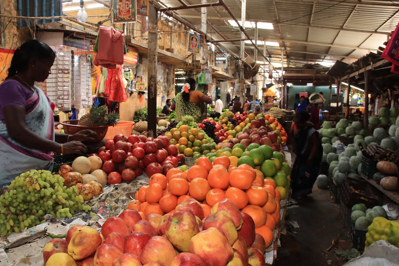 A Trip to Borough Market: London’s Epic Foodie Paradise - Through ... How to Market Engagement and Wedding Rings