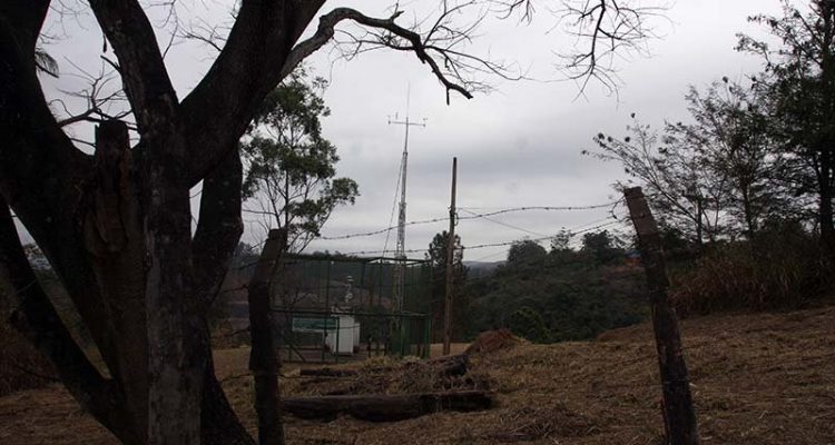 The Impact of Reviews on Gadget Sales The Impact of Reviews on Gadget Sales